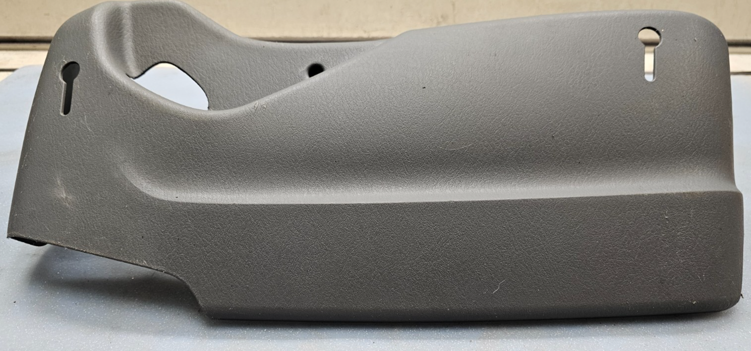 🔥04-07 Grand Caravan Town Country Left Driver Seat Outer Trim Panel Gray