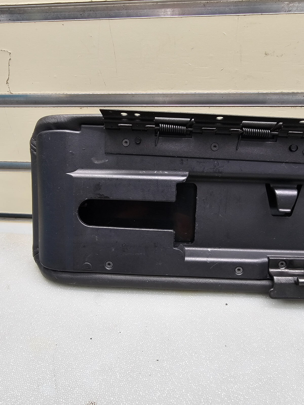 98-04 Chrysler 300M Front Center Console Lid Armrest Leather Top Assembly Black