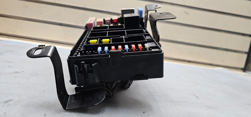 🔥05-07 FORD F250 F350 SUPERDUTY FUSE JUNCTION RELAY MODULE  BOX INTEGRATED