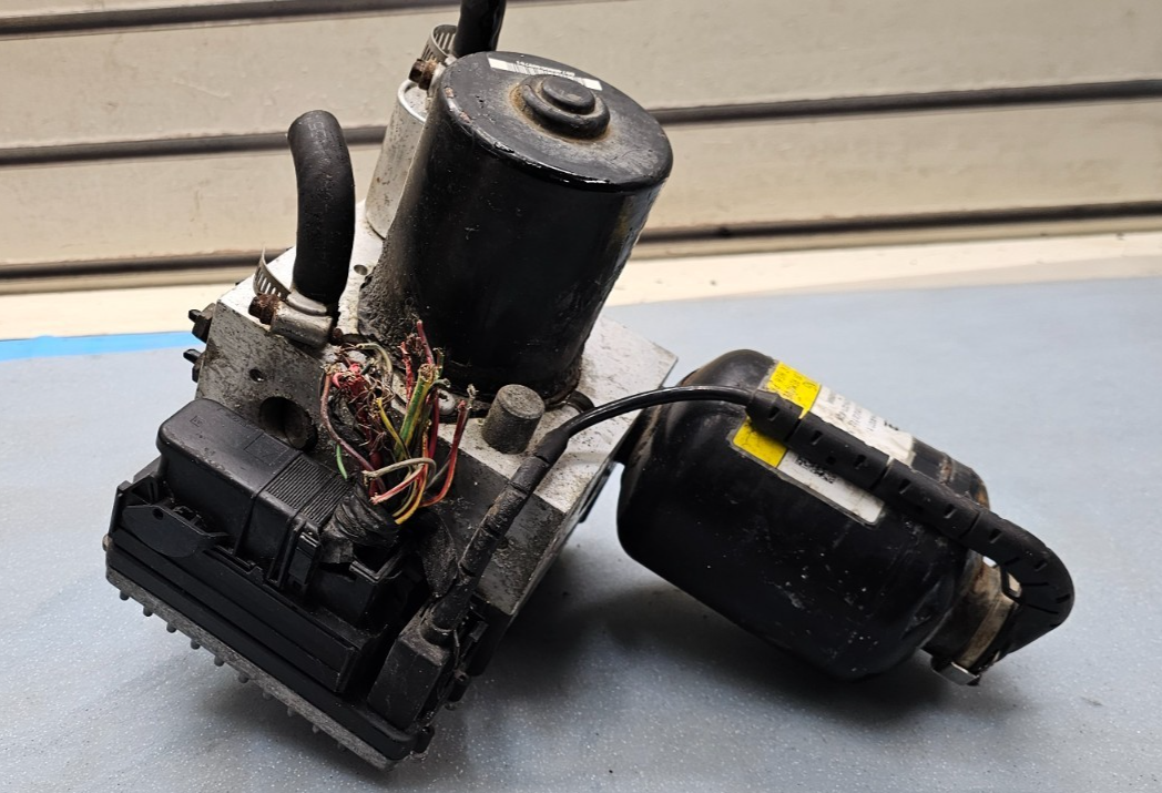 🔥05-08 Ford Escape Hybrid Anti-Lock ABS Brake Pump Module Assembly OEM