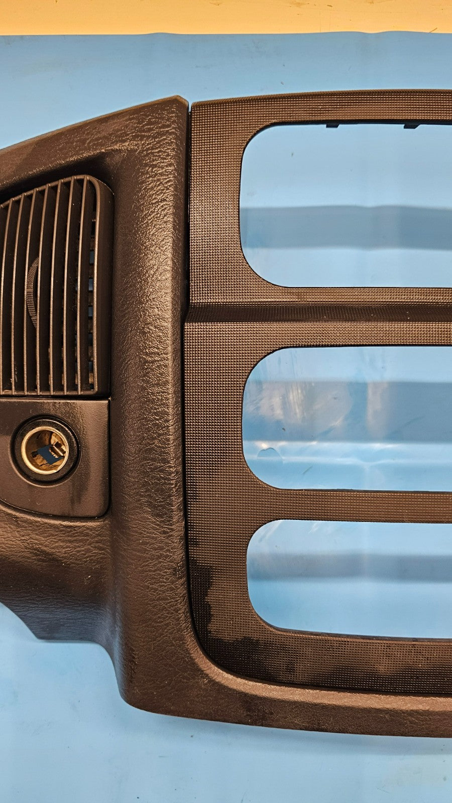 🔥02-05 Dodge RAM Dash RADIO Audio Stereo Bezel Climate Trim Panel Black B10