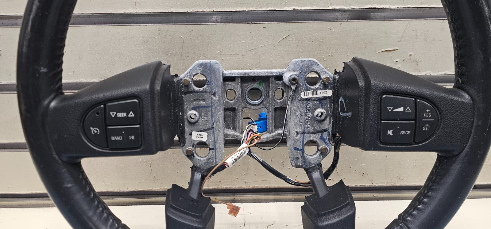 🔥05-06 CHEVROLET EQUINOX STEERING WHEEL CRUISE CONTROL ASSEMBLY BLACK OEM