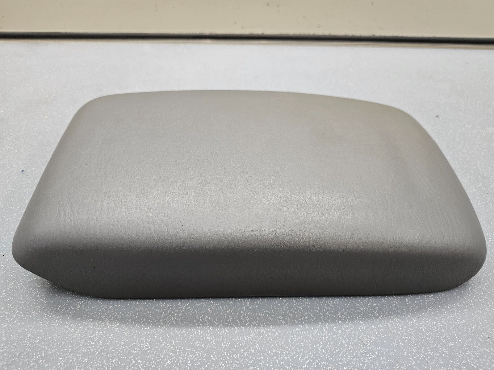 🔥02-06 CAMRY SOLARA LEXUS ES330 CENTER CONSOLE LID ARM REST COVER ASSEMBLY GRAY