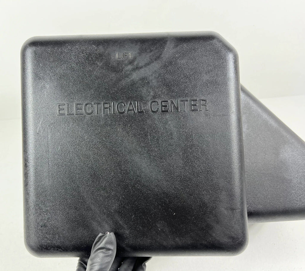 🔥00-02 Silverado Sierra Engine Fuse Relay Box Cover Lid Trim Panel Black OEM