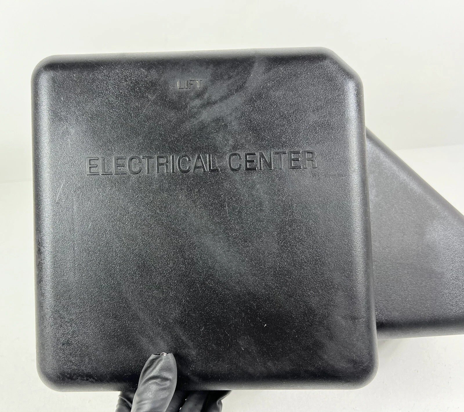 🔥00-02 Silverado Sierra Engine Fuse Relay Box Cover Lid Trim Panel Black OEM