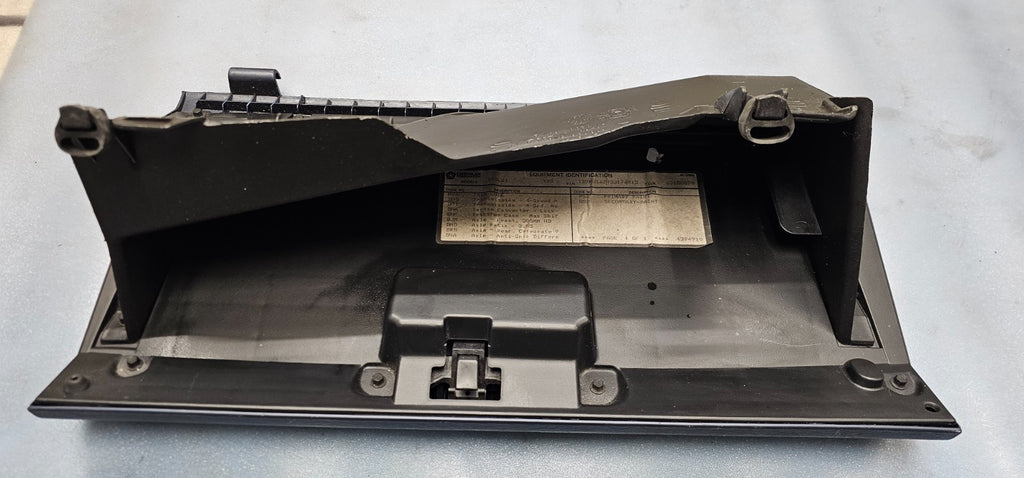 🔥02-05 RAM 1500 2500 Dash GLOVE BOX Storage Compartment Assembly BLACK G22