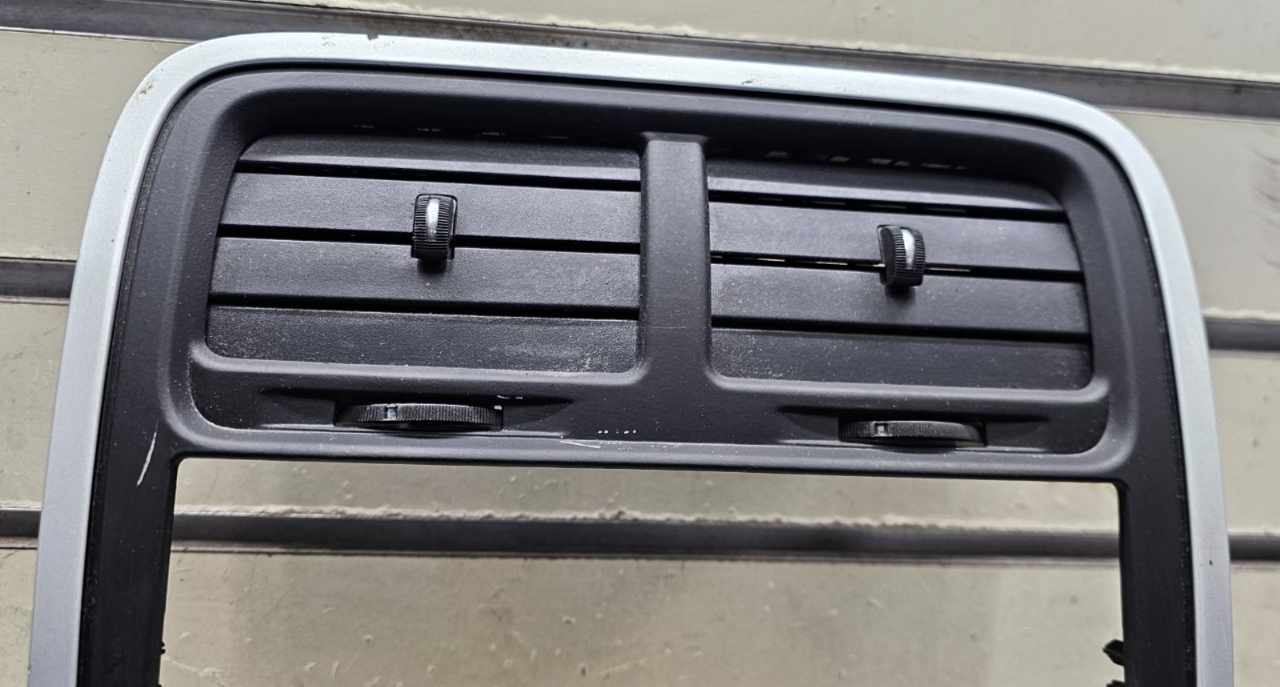 🔥10-12 Caliber Center Dash Radio Climate Control Bezel Trim Panel Silver/BLACK