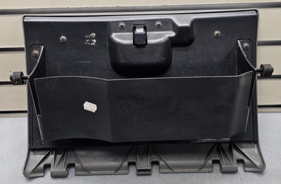 🔥01-10 PT CRUISER Dash Glove Box compartment Instrument Panel Assembly Gray