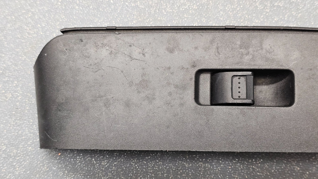 07-08 HONDA FIT FRONT RIGHT PASSENGER DOOR WINDOW CONTROL SWITCH ASSEMBLY BLACK