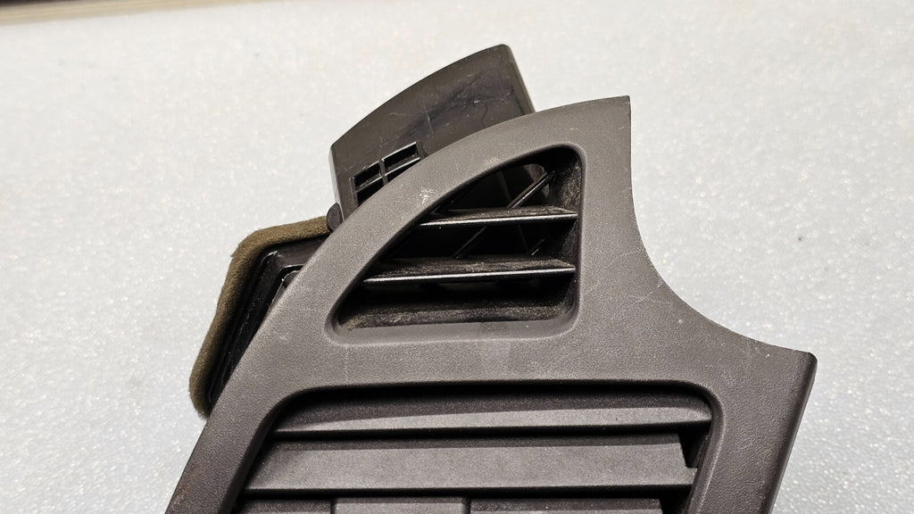 09-10 HYUNDAI SONATA DASH RIGHT PASSENGER AC HEATER AIR VENT CONDITIONING BLACK