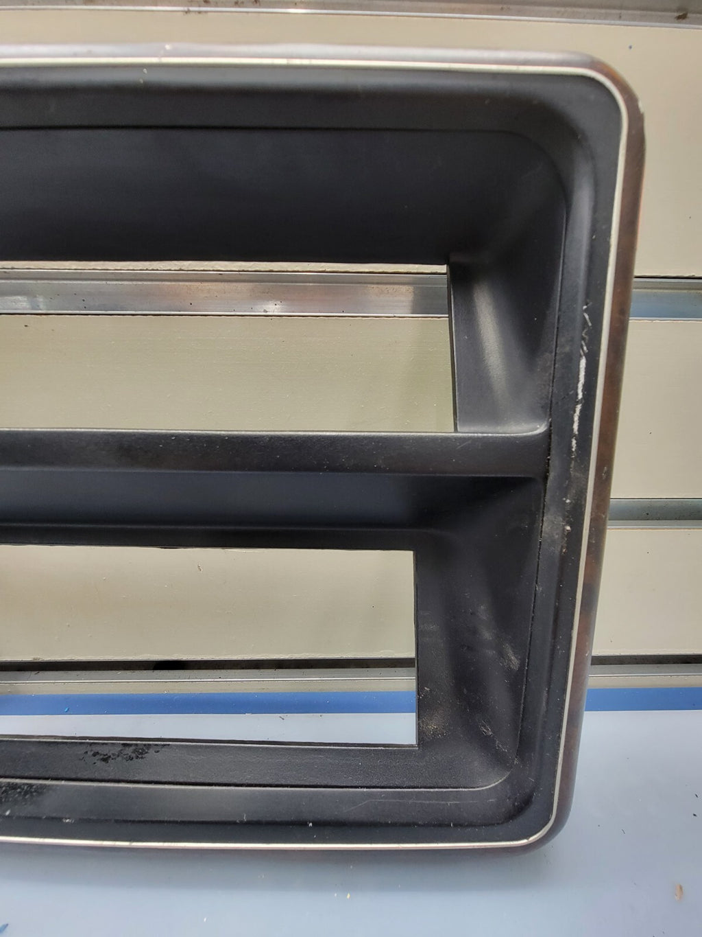 🔥87-91 Ford F150 F250 F350 Bronco Center Dash Radio Bezel Trim OEM Woodgrain