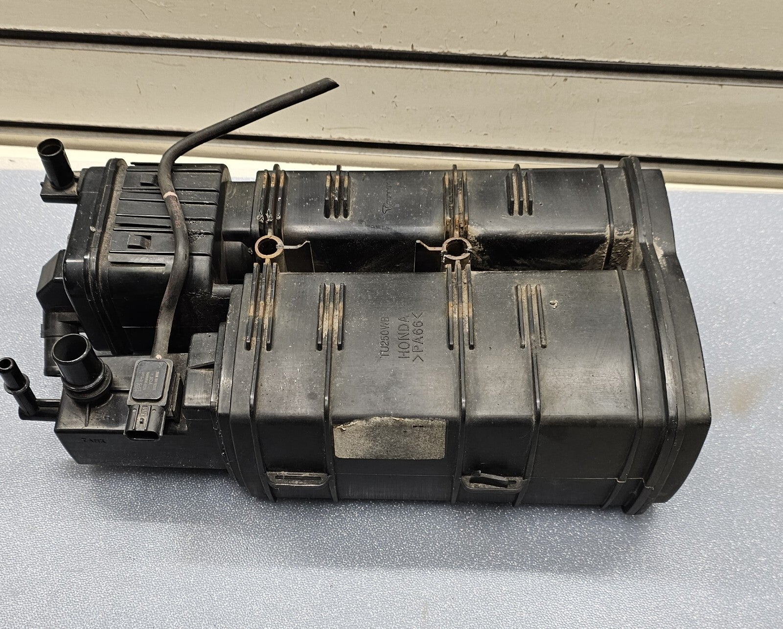 2003-2011 Honda Element Fuel gas EVAP vapor canister can smog DEQ emissions OEM