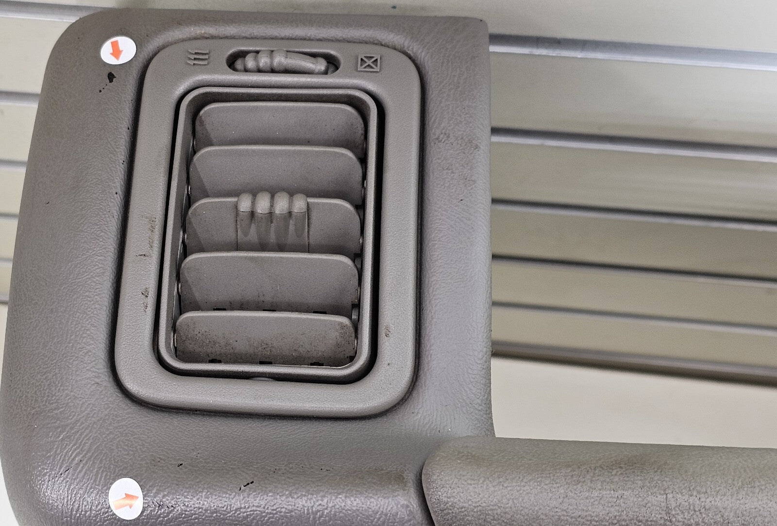 🔥99-06 SILVERADO SIERRA TAHOE Upper Cap Cover Top Dashboard Pad LIGHT GRAY DP1
