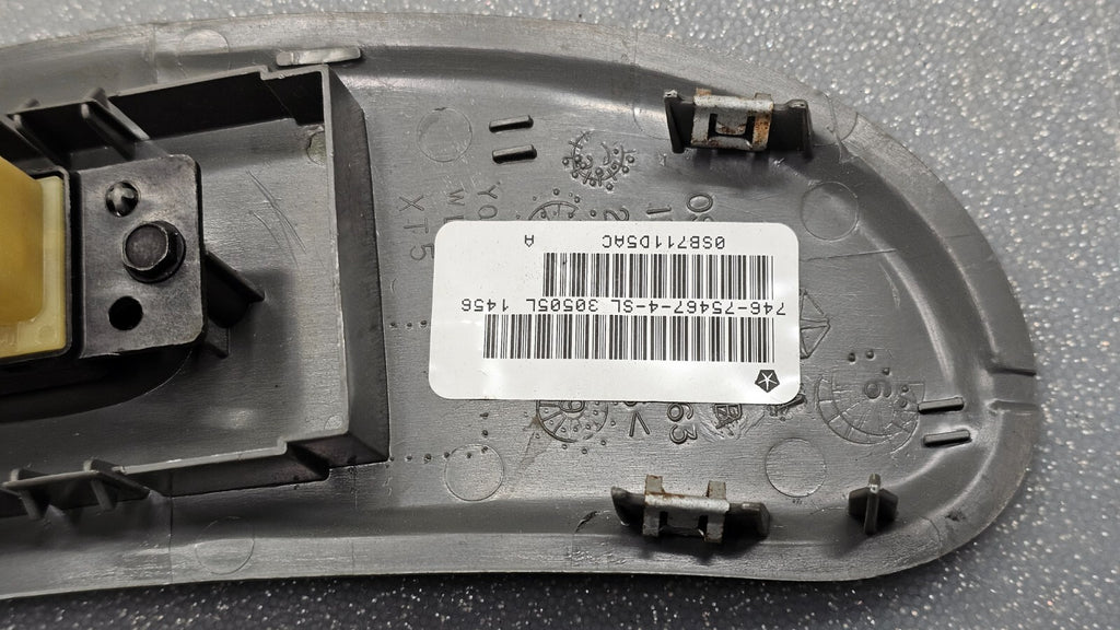 🔥01-07 Caravan Town Country Front Right Passenger Window Door Lock Switch Gray
