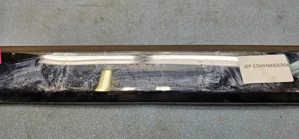 🔥2006-2010 Jeep Commander  Rear Door Molding SILVER