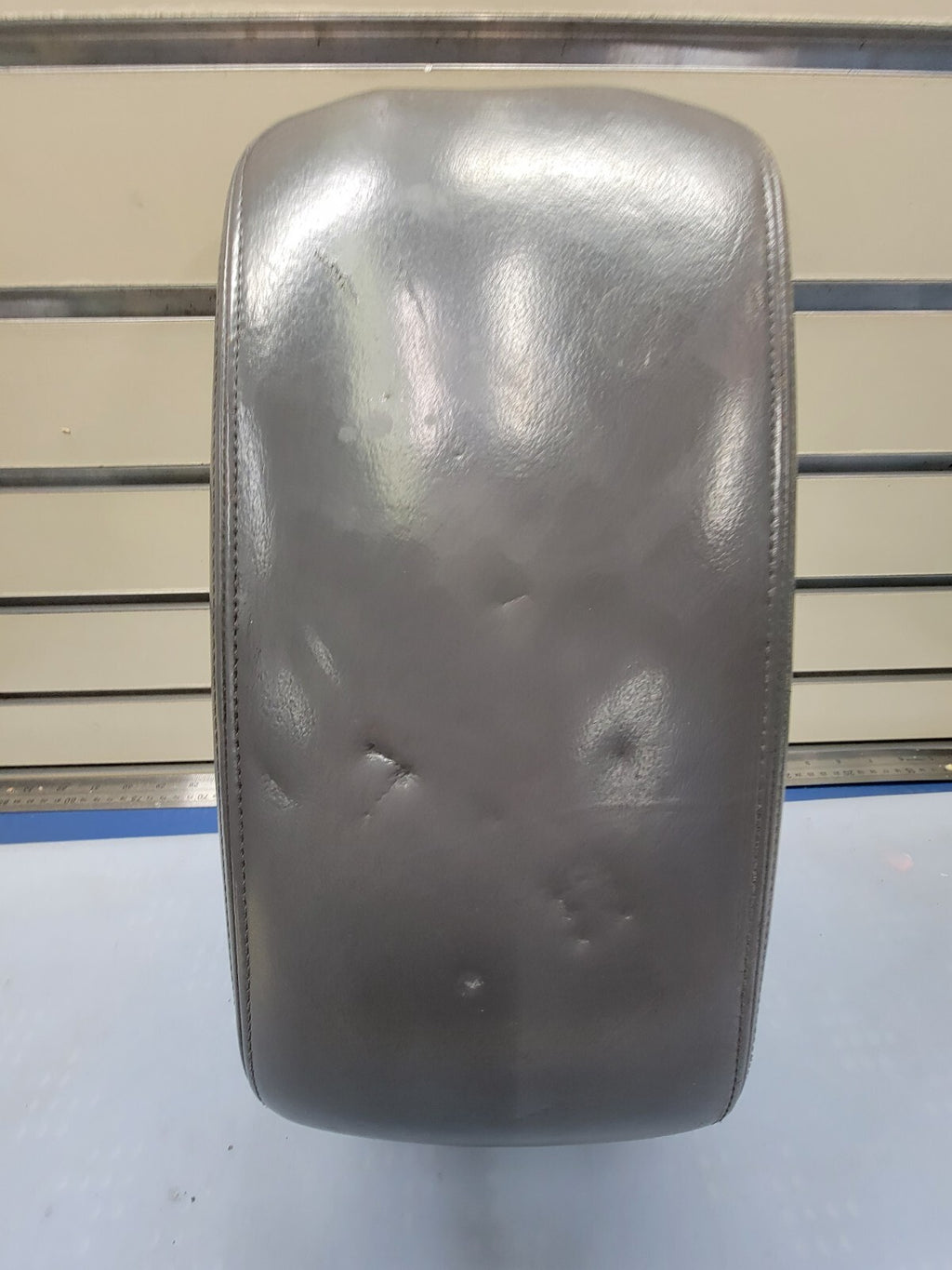 🔥02-06 Toyota CAMRY Center Console Armrest Storage COVER Leather DARK GRAY