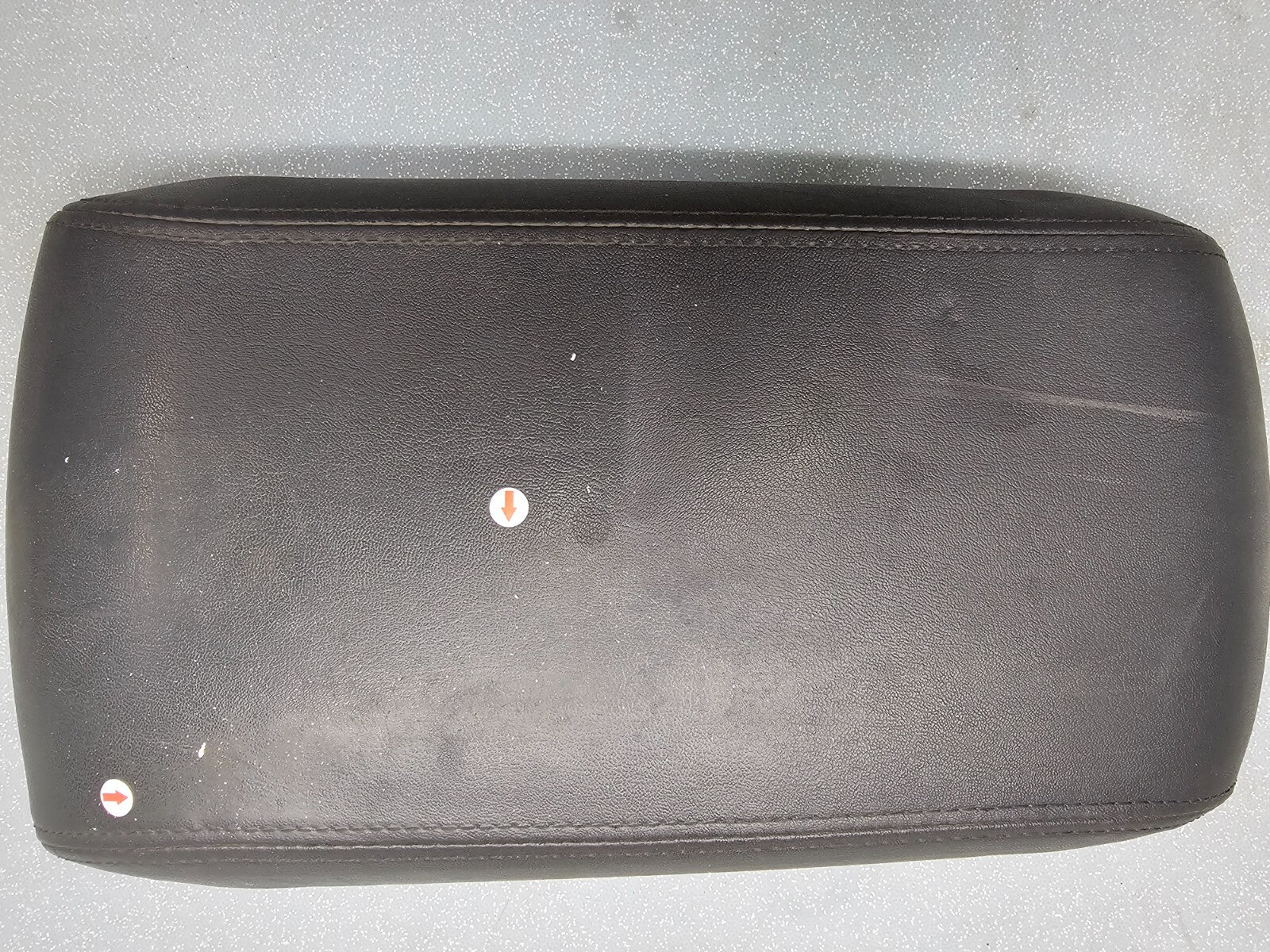 07-10 Edge Front Center Console Lid Leather Armrest Assembly Top Cover Black