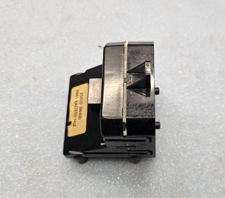 🔥00-04 Nissan Pathfinder R50 Center Dash Digital Clock Time Display Black OEM