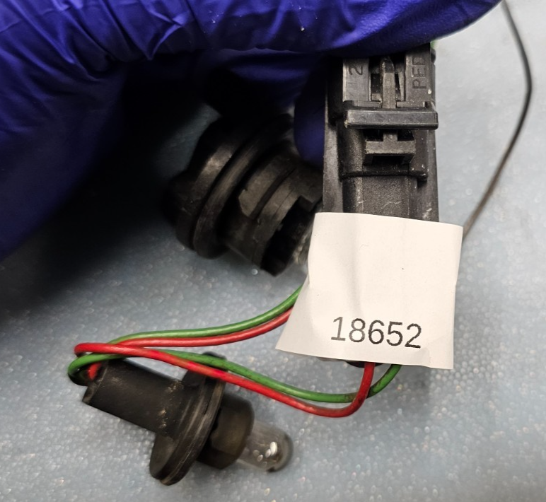 05-10 Pontiac G6 Tail Light Brake Light Wiring Harness Bulb Socket Assembly OEM