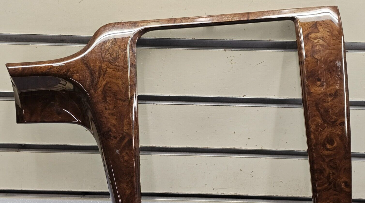 00-03 Outback Legacy Dash Radio Bezel Center Console Trim Panel Cover Woodgrain