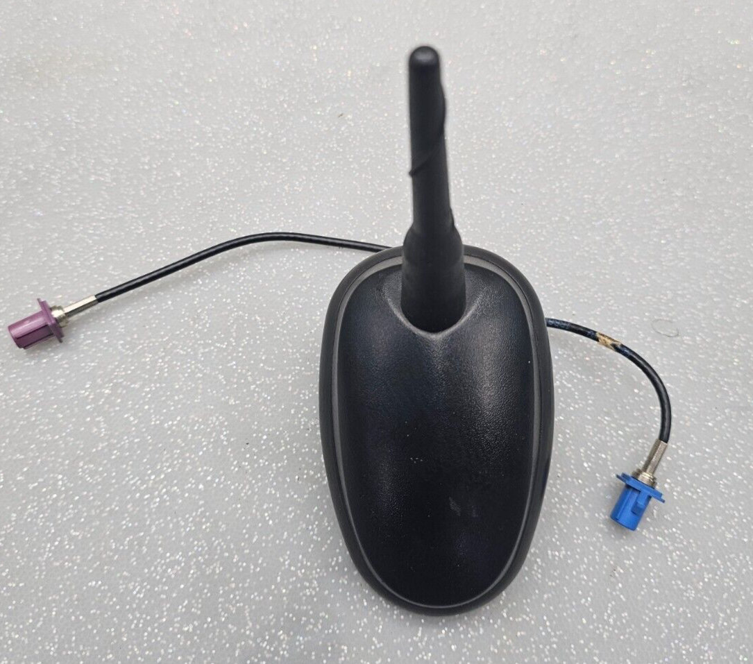 03-06 Silverado Tahoe Sierra Yukon Denali Front GPS AM FM Radio Roof Antenna OEM