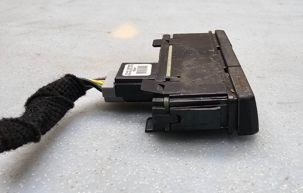 09-12 Ford F150 Dash TCS Traction Hazard Passenger Bag Off Flasher Light Switch