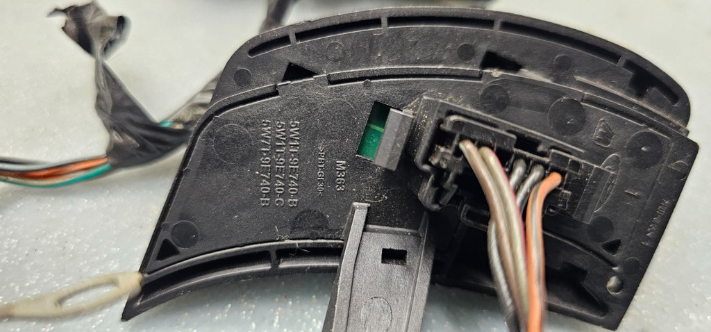 🔥05-11 CROWN VICTORIA GRAND MARQUIS STEERING COLUMN WHEEL CRUISE SWITCH OEM