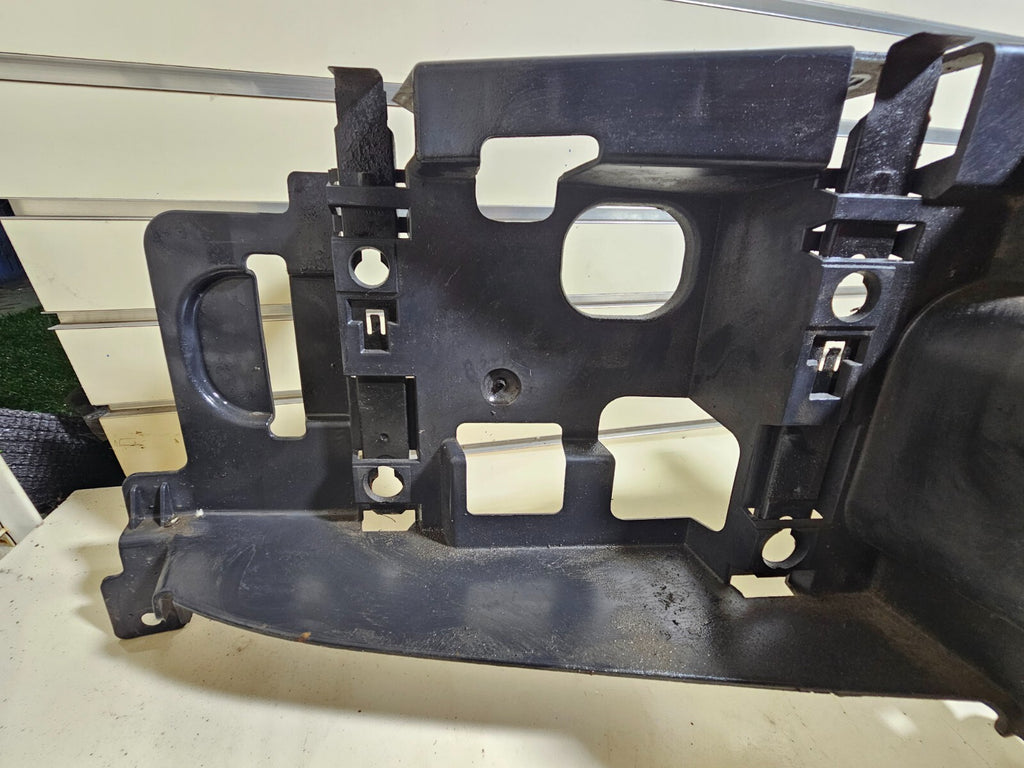 🔥04-07 Buick Rainier Front Headlight Header Panel Frame OEM