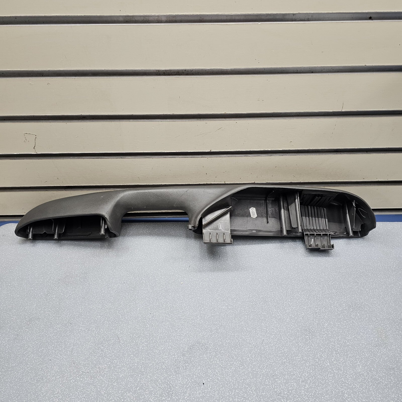 99-06 Chevy GMC Silverado TAHOE Door Panel ARMREST Front RIGHT Handle DK GREY H3