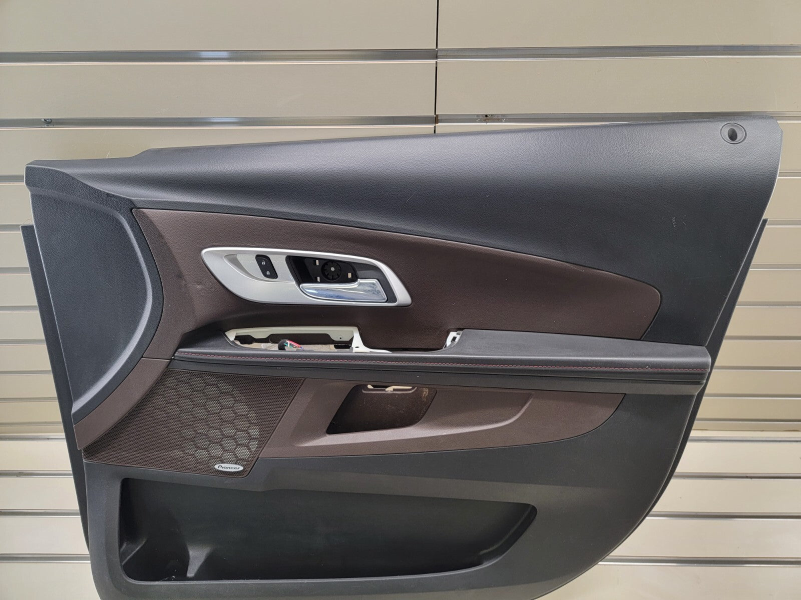 🔥2010 - 2016 CHEVROLET EQUINOX right passenger H FRONT DOOR PANEL BLACK/TAN
