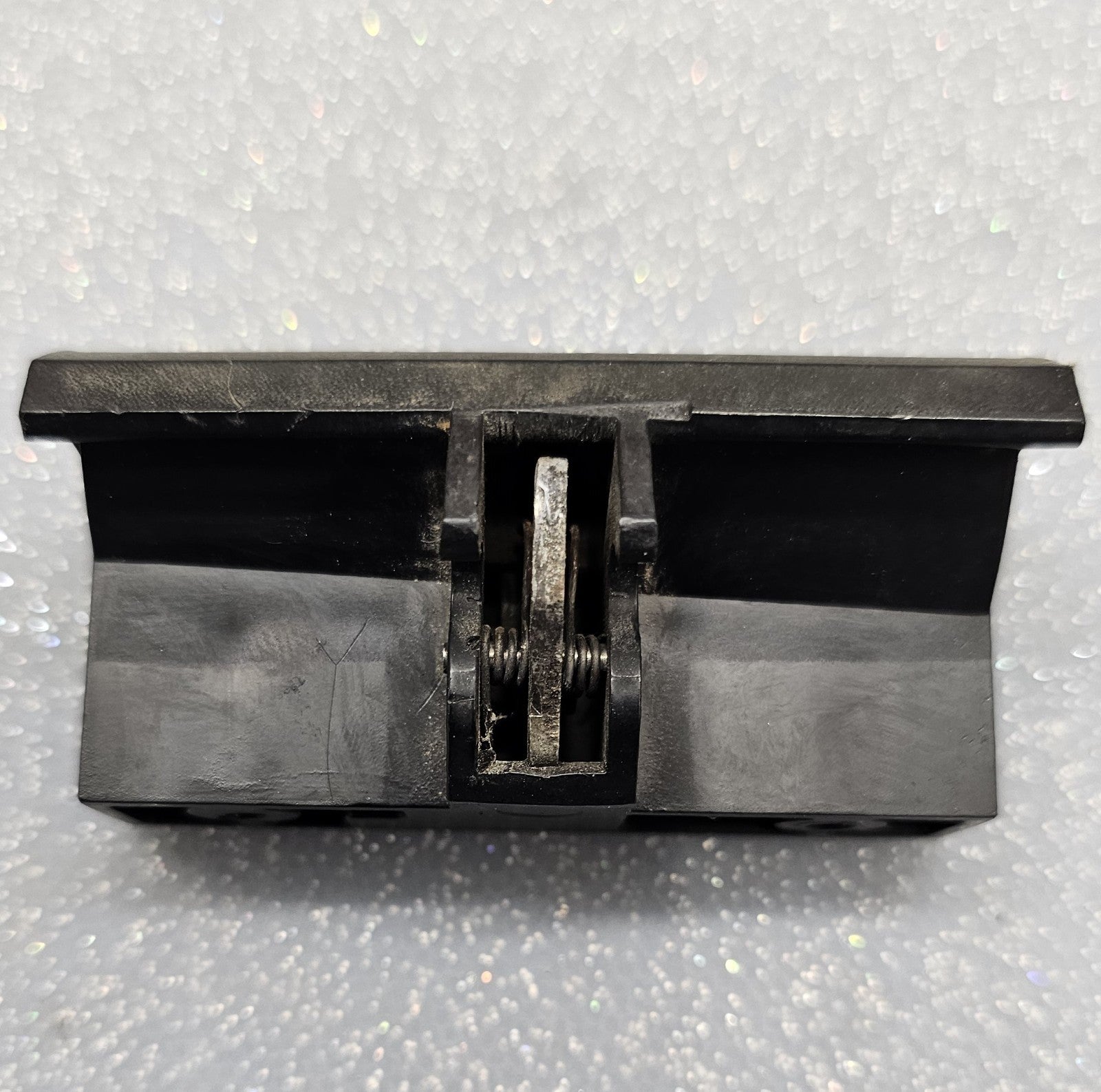 🔥88-94 Chevy GMC CK BLAZER Dash Glove Box Storage Instrument Panel Door Latch