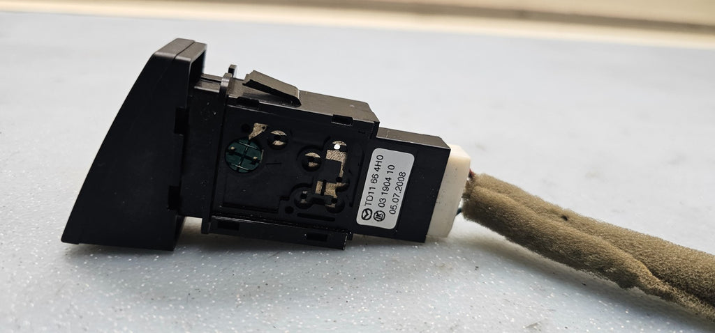 🔥07-15 MAZDA CX-9 FRONT CENTER DASHBOARD HAZARD SWITCH BUTTON OEM