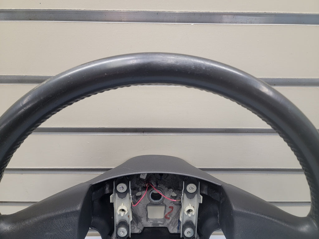 02-09 Trailblazer Envoy03-06 SILVERADO SIERRA YUKON STEERING WHEEL LEATHER BLACK