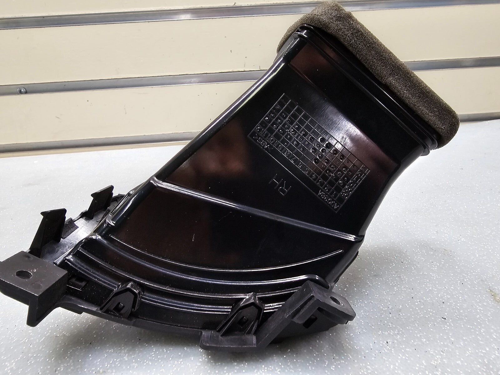 🔥11-13 Kia Sorento Dash AC Heater Filter Air Vent Duct Assembly Grille Black