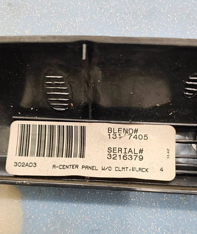 🔥01-07 FORD ESCAPE CENTER DASH RADIO A/C CLIMATE TRIM BEZEL BLACK OEM