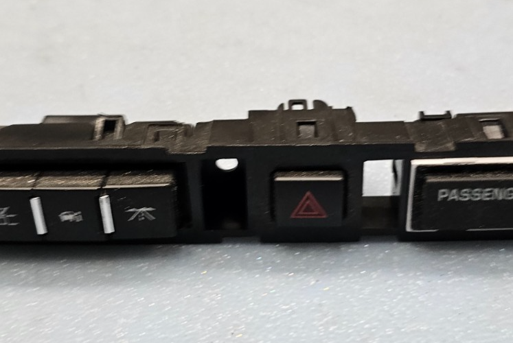 🔥09-12 Chevy Traverse Center Dash Panel Hazard Control Switch Unit Black SW55