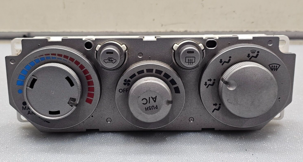 04-05 Mitsubishi Endeavor Dash AC Heater Climate Temperature Control Conditioner