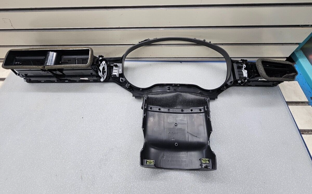 🔥11-14 Volkswagen Jetta Speedometer Instrument Cluster Dash Bezel Air Vent Trim