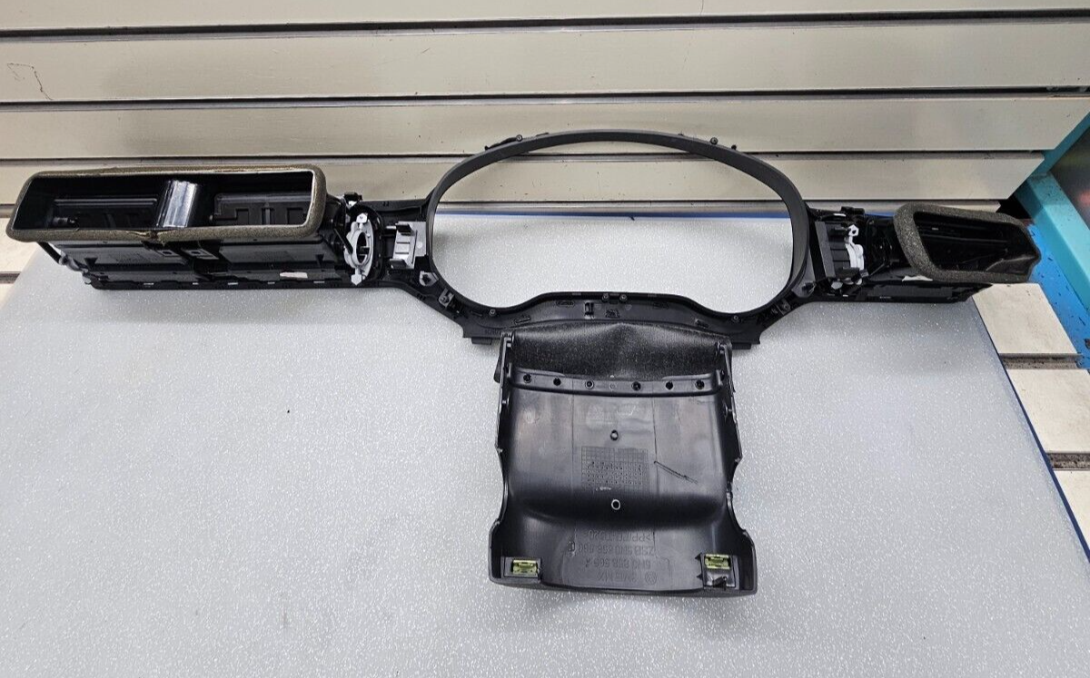 🔥11-14 Volkswagen Jetta Speedometer Instrument Cluster Dash Bezel Air Vent Trim