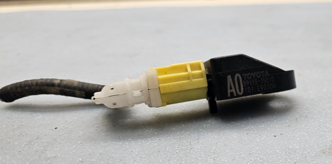 🔥2014-2019 Toyota Corolla Front Impact Sensor