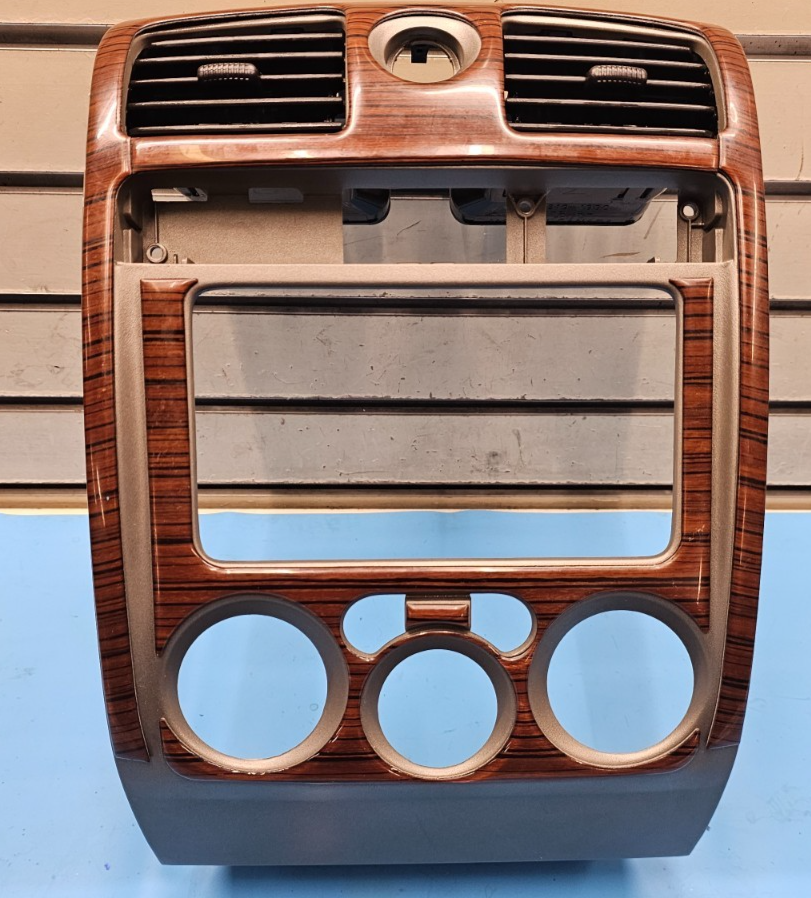 🔥04-12 COLORADO CANYON CENTER DASH FM RADIO STEREO DISPLAY BEZEL PANEL WOOD