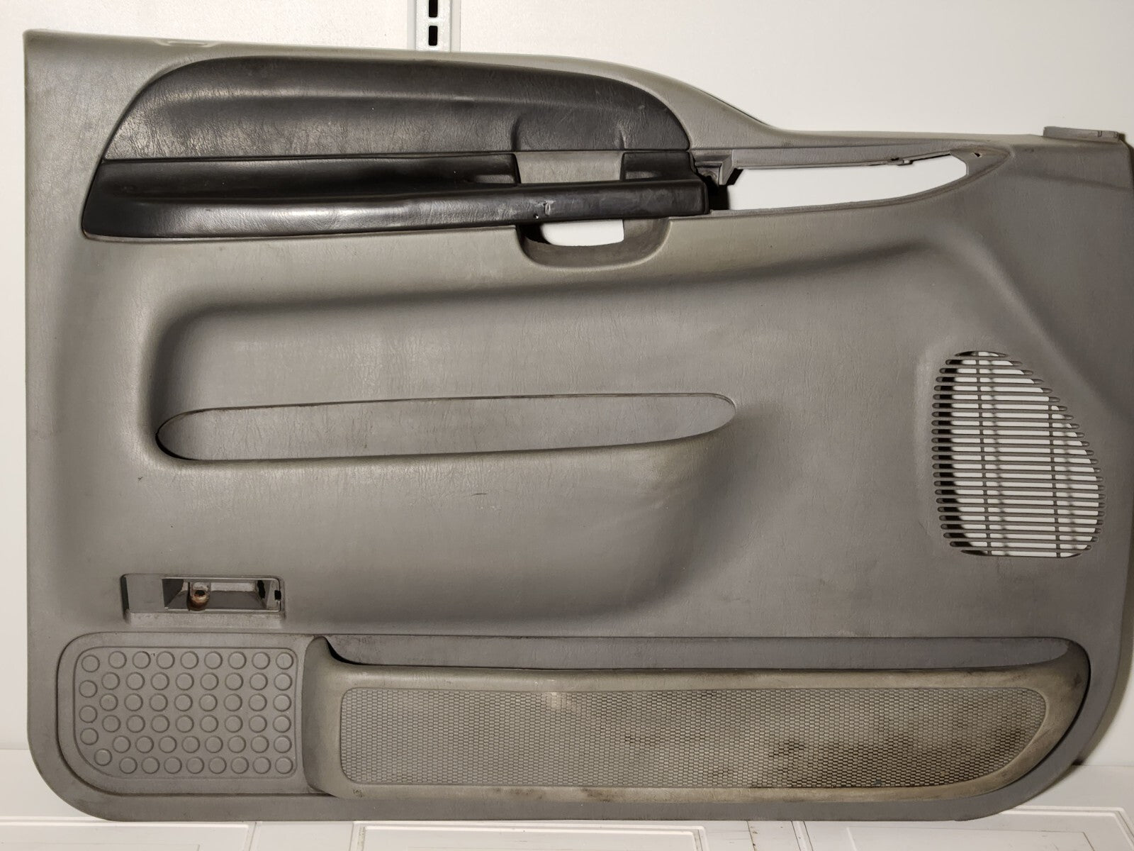 🔥99-07 Ford Excursion F250 F350 Front Driver Side Door Panel Gray OEM