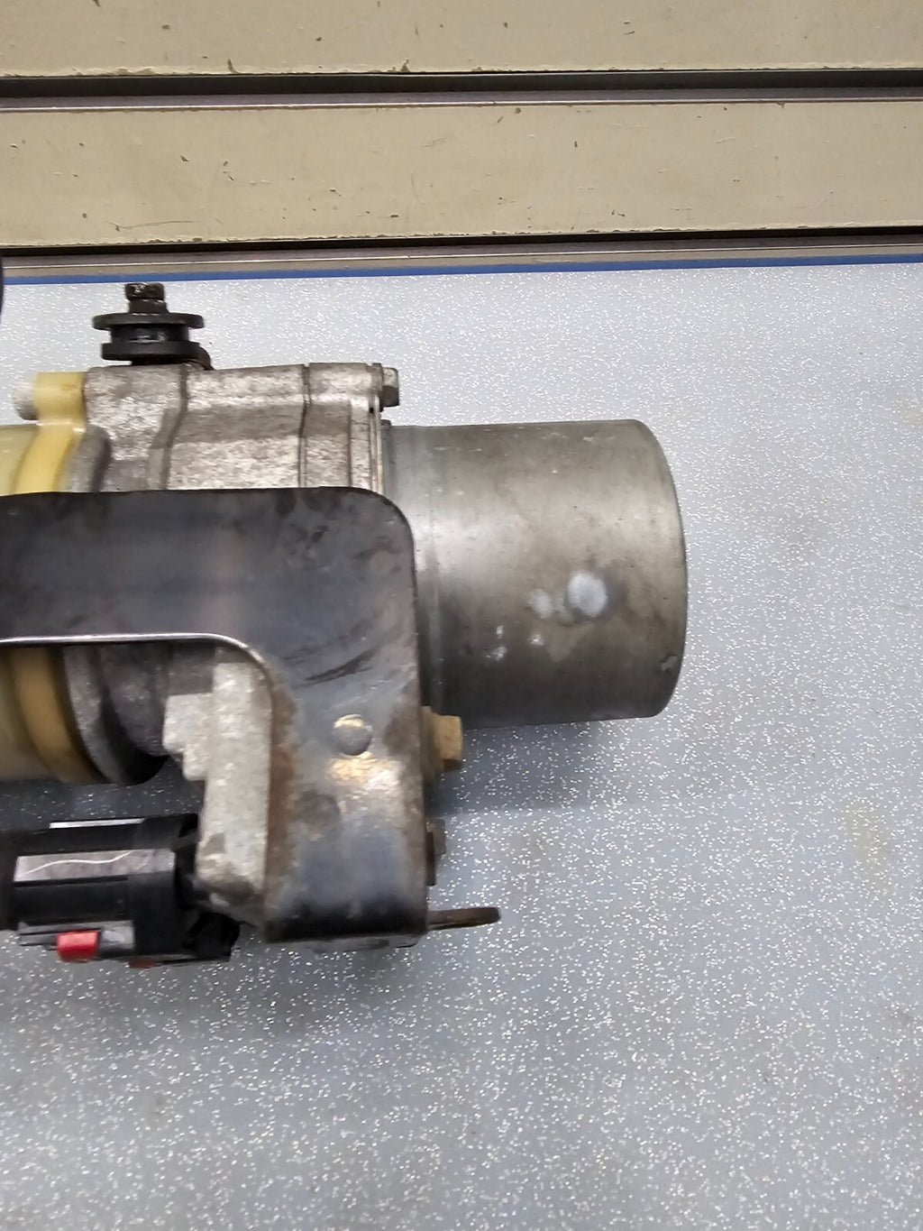 🔥2010-2011 MAZDA 3 ELECTRIC POWER STEERING PUMP ASSIST MOTOR ASSEMBLY