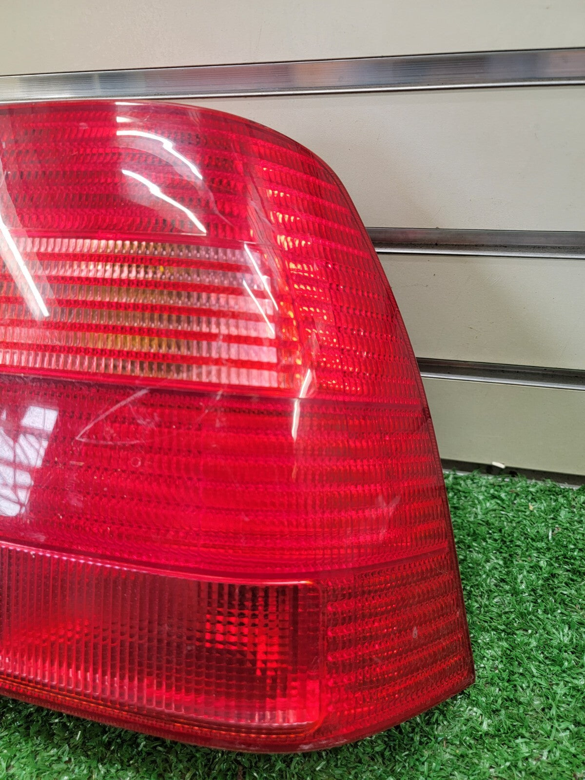 🔥99-03 Volkswagen VW Jetta Tail Light Assembly Passenger Right Side Chrome OEM