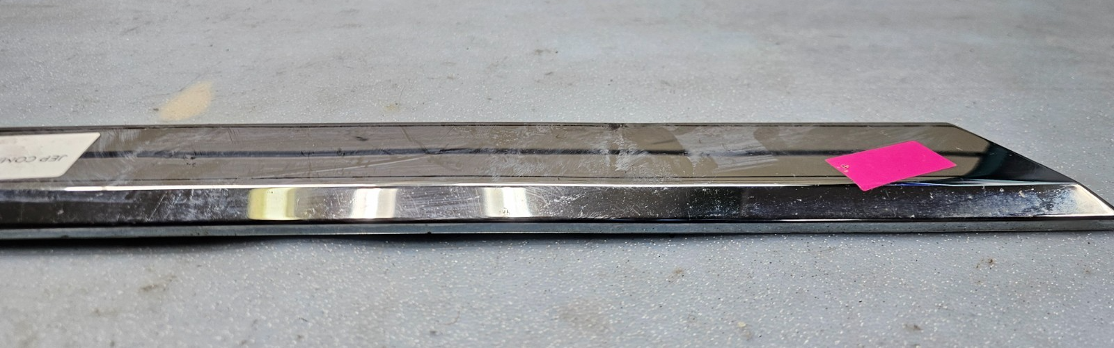🔥2006-2010 Jeep Commander  Rear Door Molding SILVER