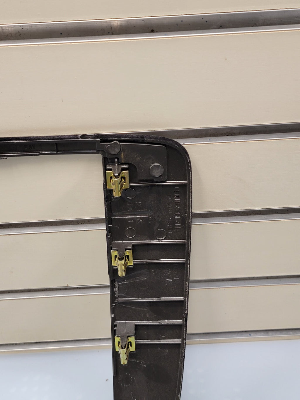 🔥07-13 SUBURBAN TAHOE YUKON CENTER DASH RADIO BEZEL TRIM SILVER