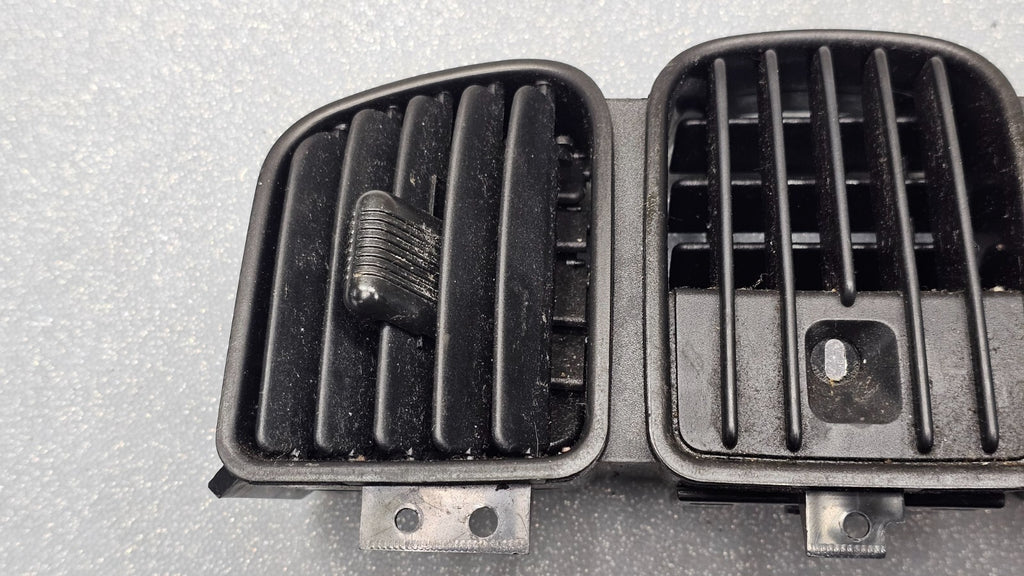 🔥 01-07 Dodge Grand Caravan Dash Center Air Vents A/C AC Heater Panel  Black