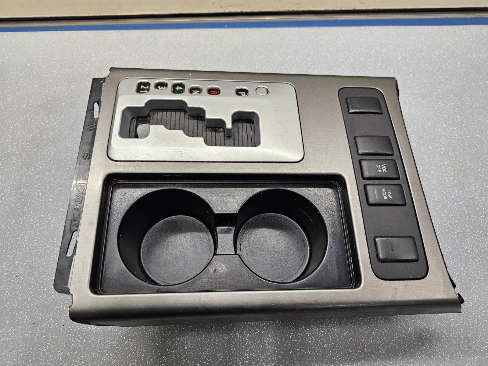 🔥08-15 Armada Titan Center Console Gear Shifter Panel Bezel Cup Holder SILVER