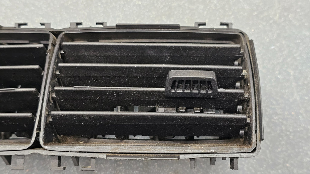 🔥06-10 Explorer Mountaineer Dash Center AC A/C HVAC Air Vent Heater Panel Bezel
