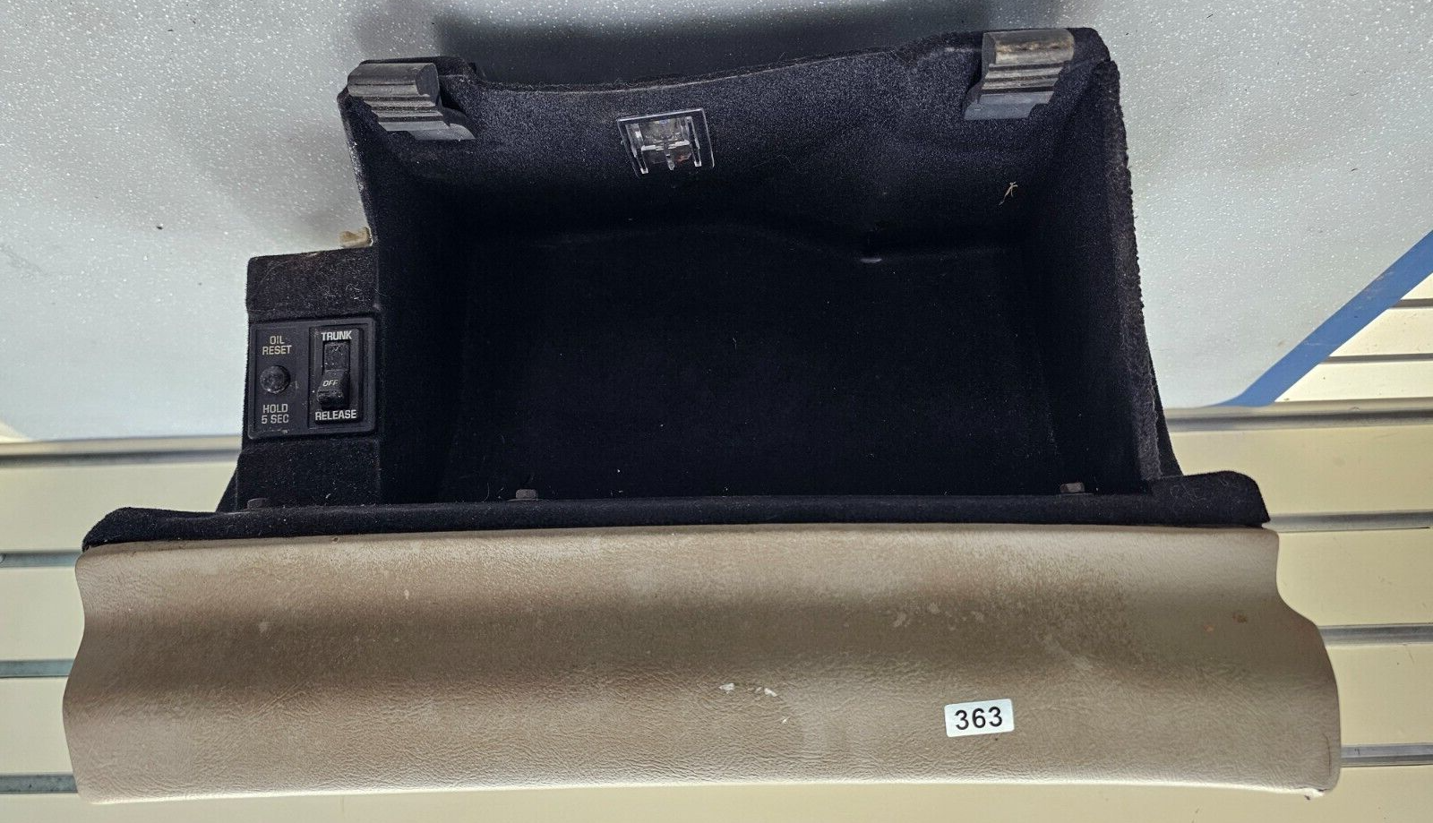94-99 Buick LeSabre Dash Glove Box Board Lid Storage Compartment Cover Lock Tan